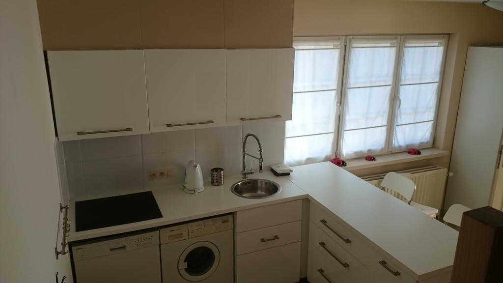 Ferienwohnung Dame Cerise Wavre Exterior foto